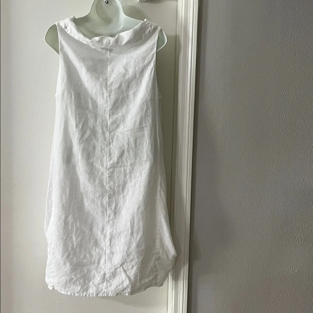 LUCA VANUCCI White Sleeveless Cowl Neck dress - Picture 3 of 11